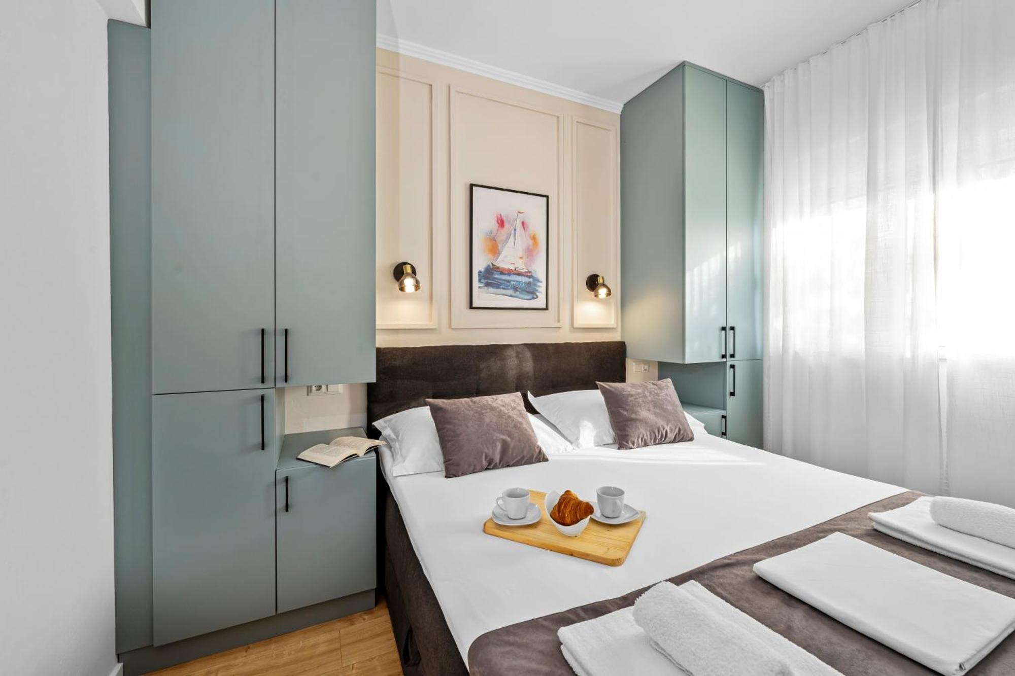 Aquarius Apartments - Beachside With Heated Pool Vodice Luaran gambar