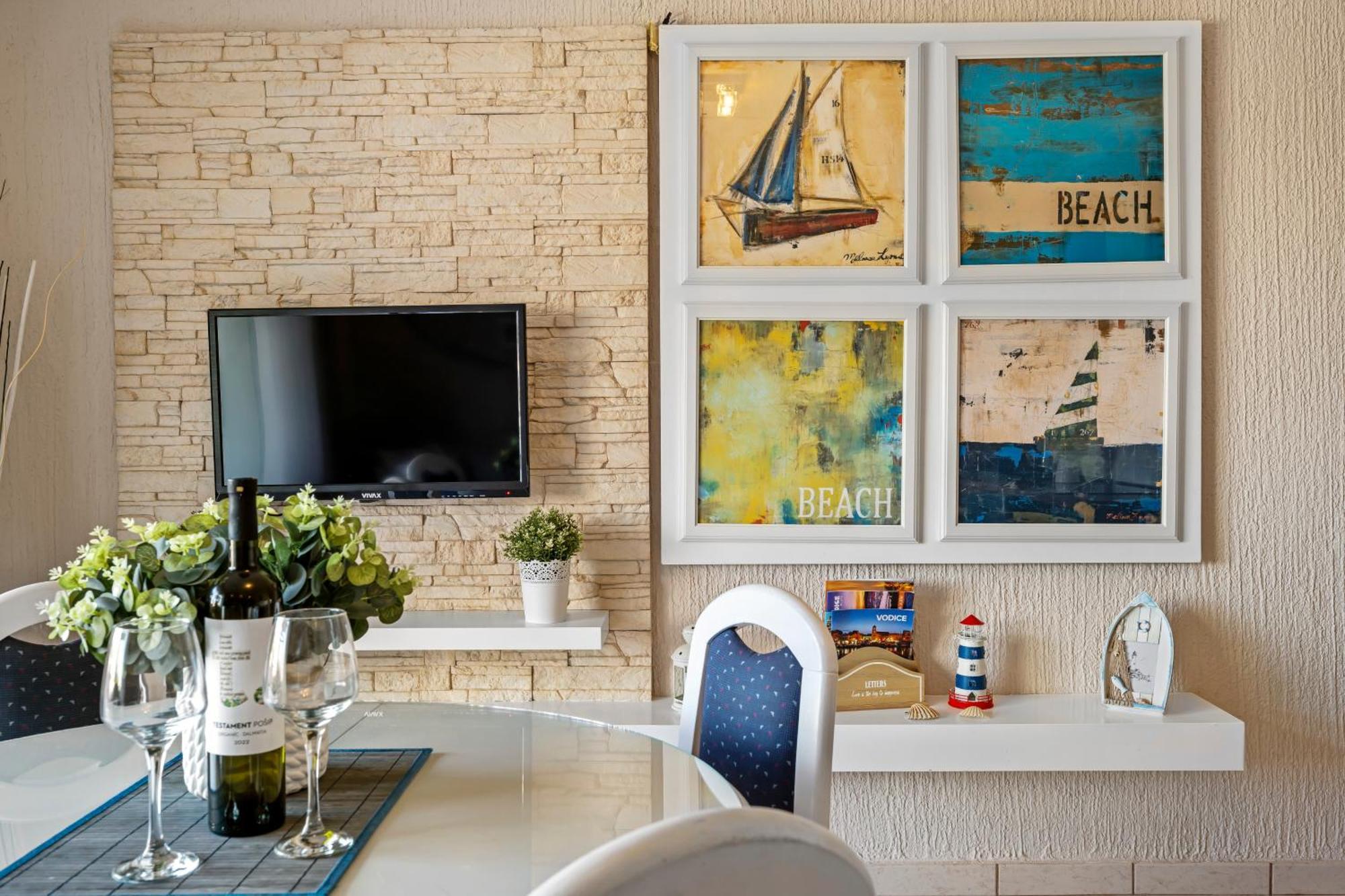 Aquarius Apartments - Beachside With Heated Pool Vodice Luaran gambar