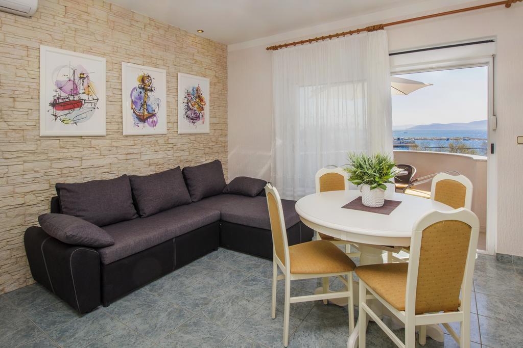 Aquarius Apartments - Beachside With Heated Pool Vodice Luaran gambar